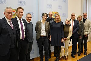 Kultusministerin Stolz im Gespräch mit rfs